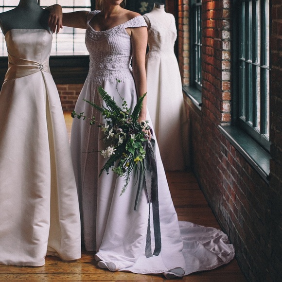 Beautiful Beaded White Wedding Dress - Like New - Picture 2 of 16